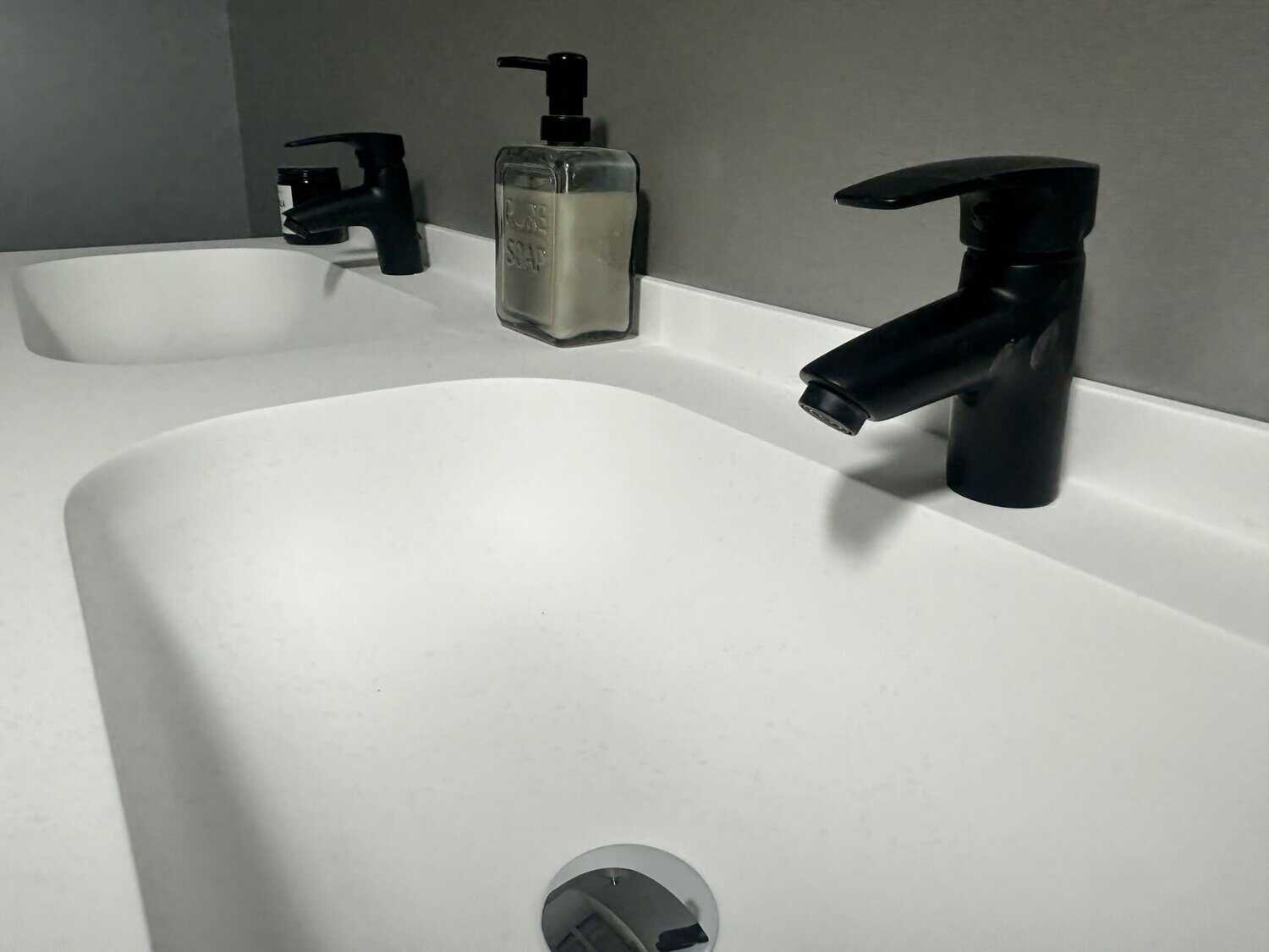 Encimera Solid Surface KAMI (doble) - Imagen 9