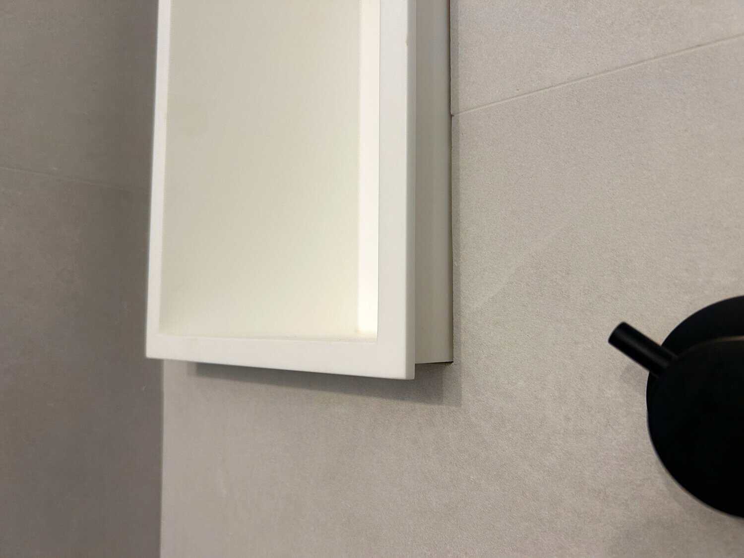 Hornacina con pestaña | Corian® Glacier White - Imagen 6